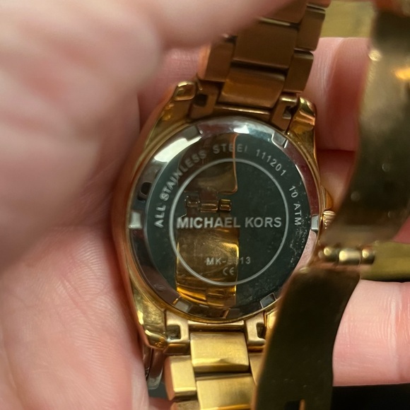 Authentic Michael Kors Champagne Rose Gold Plated Stainless Steel Wrist Watch - Picture 4 of 5